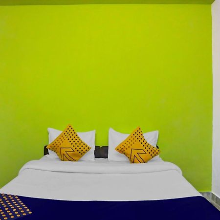Spot On Raj Hotel Vip Near Worlds Of Wonder Kālkāji Devi 外观 照片