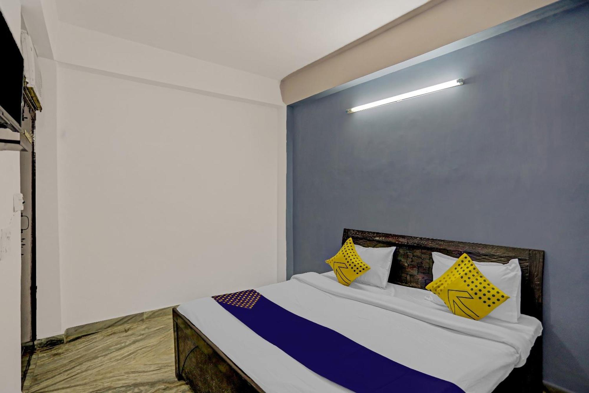 Spot On Raj Hotel Vip Near Worlds Of Wonder Kālkāji Devi 外观 照片